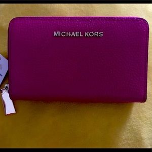 Michael Kors Small Pebbled Card Case/Wallet